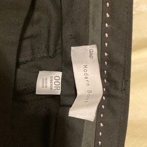 Gap modern boot Trousers. Size 00R. Black.